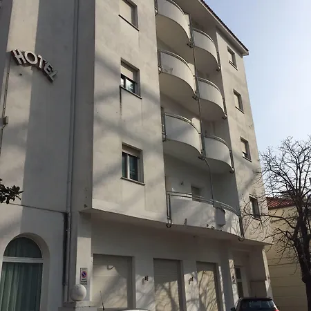 Szálloda Ceccarini 9 4*