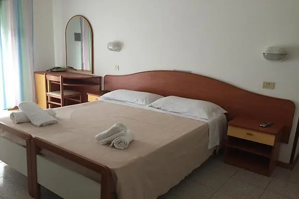 Ceccarini 9 Hotel 4*