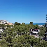 Ceccarini 9 Hotel