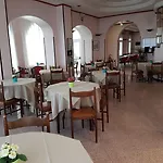Ceccarini 9 4*