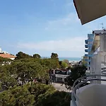 Ceccarini 9 Hotel 4*
