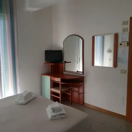 Hotel Ceccarini 9
