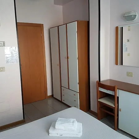 Szálloda Ceccarini 9 Riccione