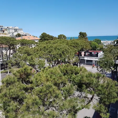 Ceccarini 9 Szálloda