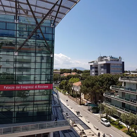 Ceccarini 9 Szálloda