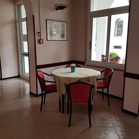 Szálloda Ceccarini 9 Riccione